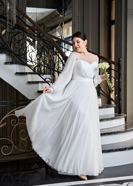 Прокат платья Белое с рукавами и прозрачной вставкой Эмма для фотосессии и мероприятия в Омске