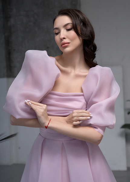 Прокат платья Лиловое миди с открытыми плечами и съемными рукавами Одри для фотосессии и мероприятия в Омске