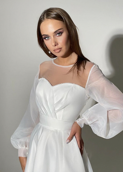 Прокат платья Белое с рукавами и прозрачной вставкой Жаклин миди для фотосессии и мероприятия в Омске